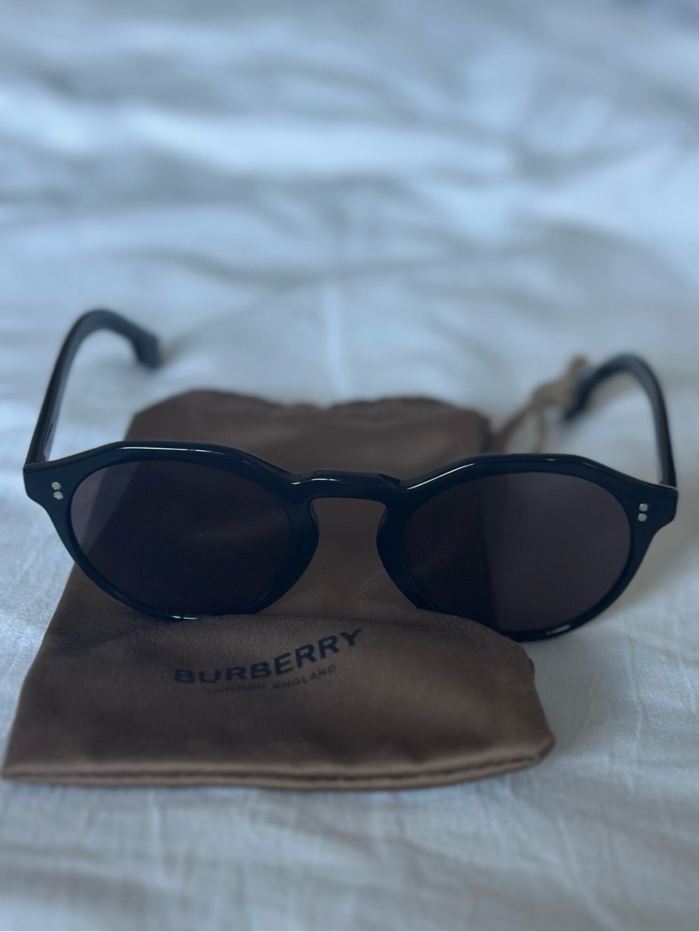 Burberry Black Round Sunglasses
